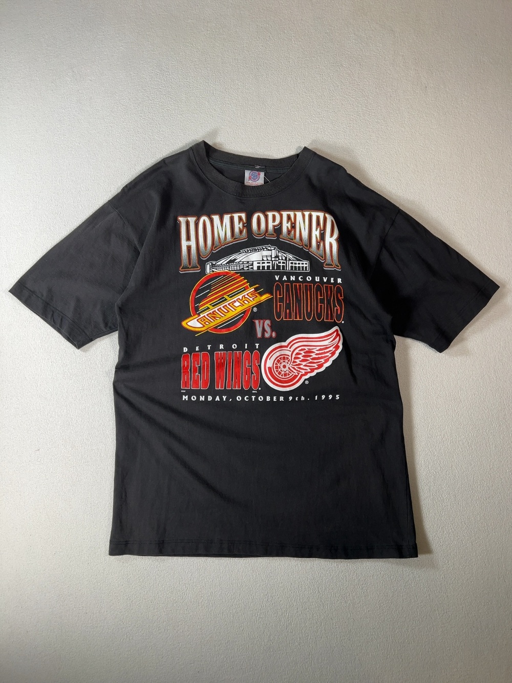 Vintage CGW Canucks vs Red Wings 1995 Home Opener T-Shirt M